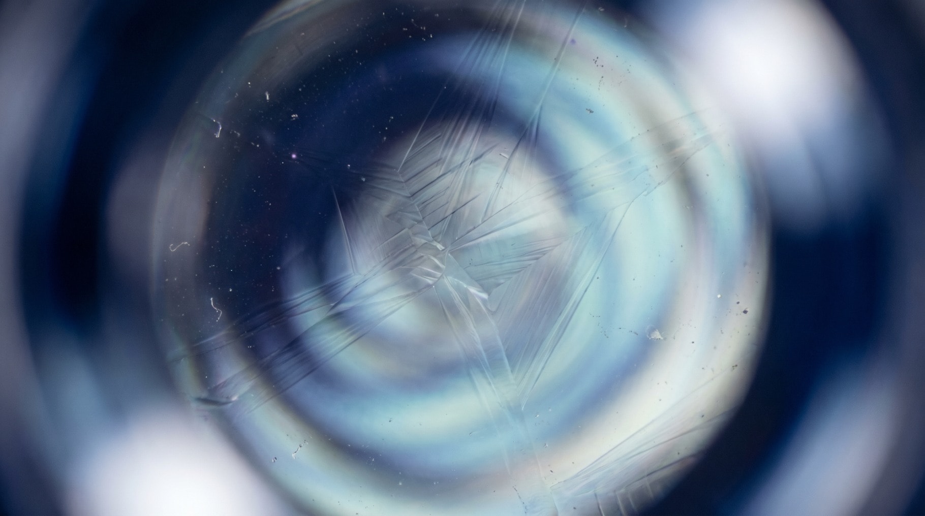 Macro detail of a piezoelectric crystal lattice